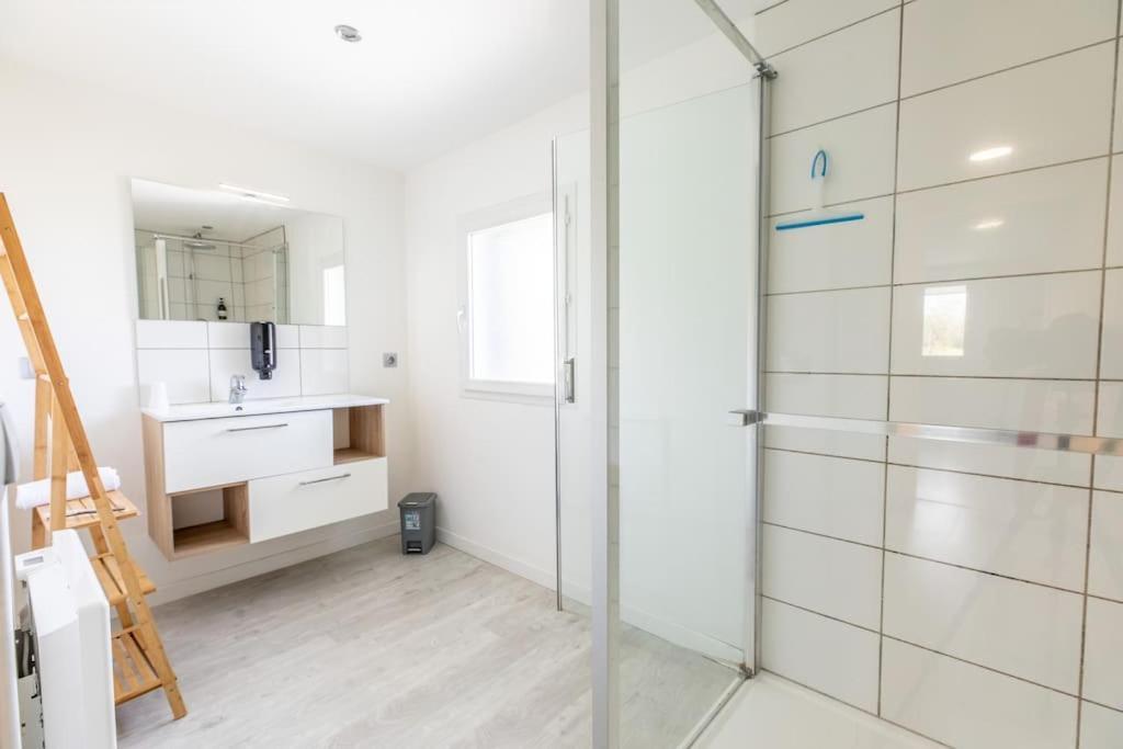 Holiday home Maison Piscine Zenith D'auvergne Clermont Sud La Roche-Blanche (Puy-de-Dome)